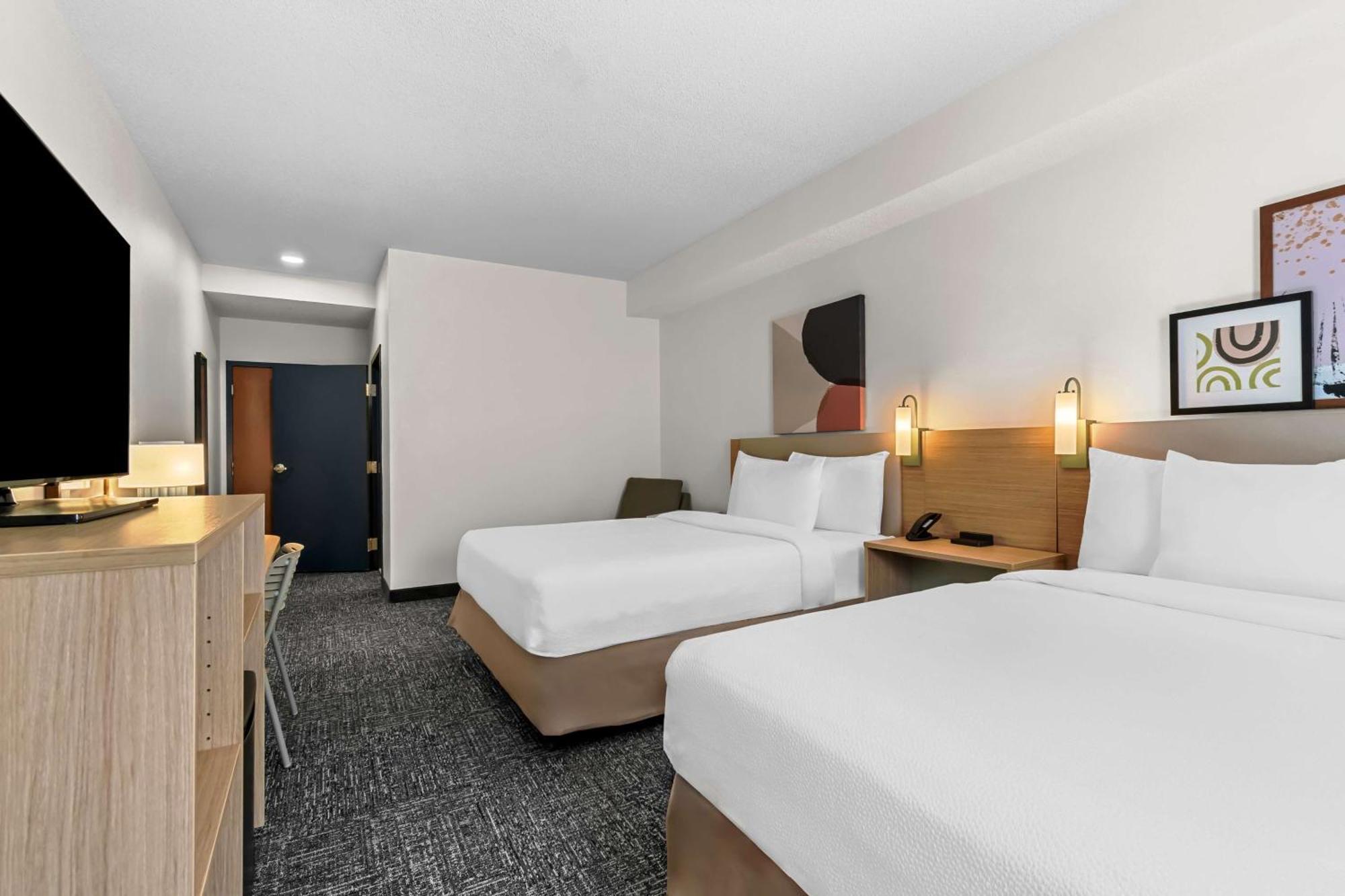 Hotel Spark By Hilton Near The Park Hershey