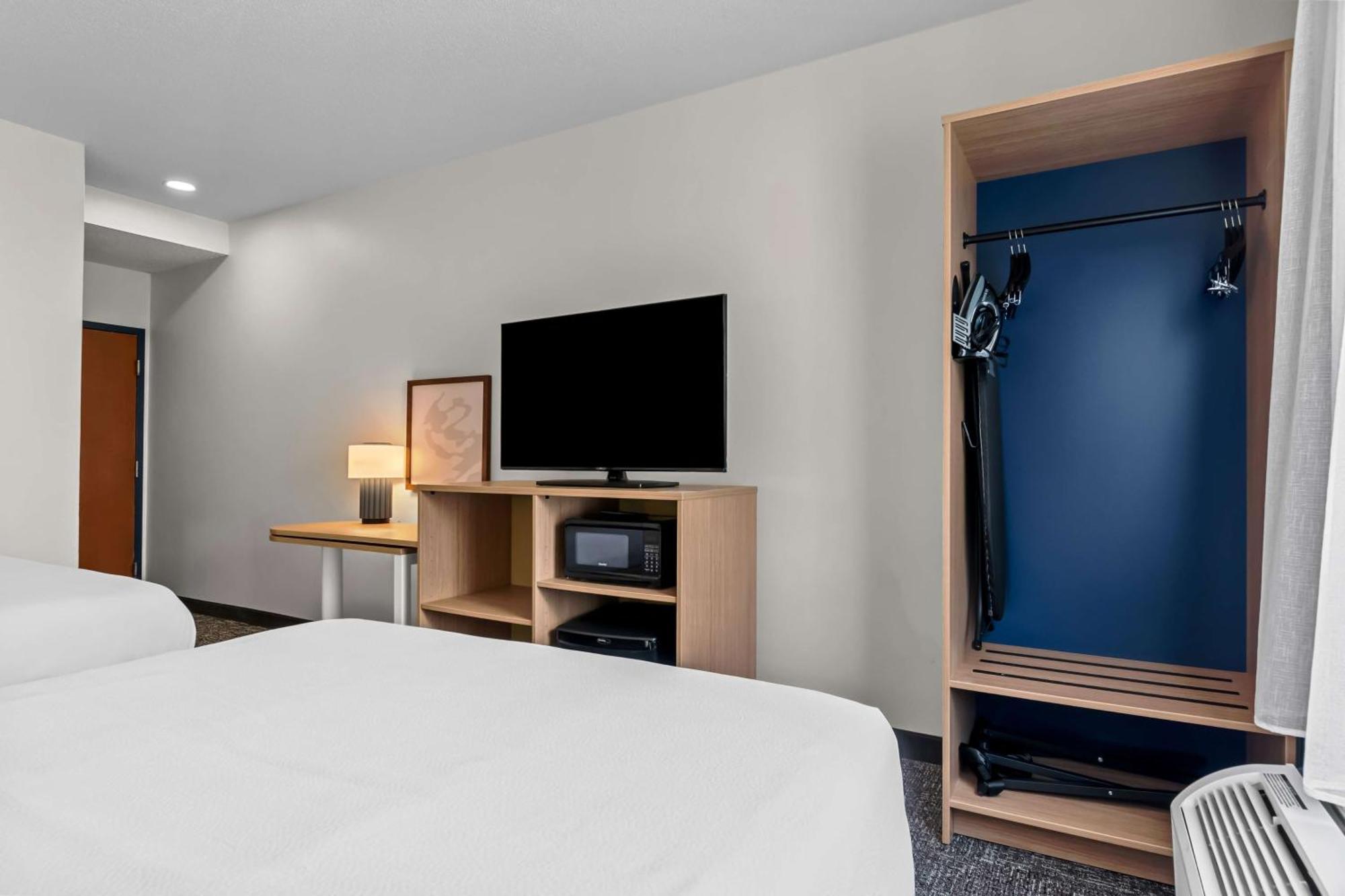 Spark By Hilton Near The Park Hershey